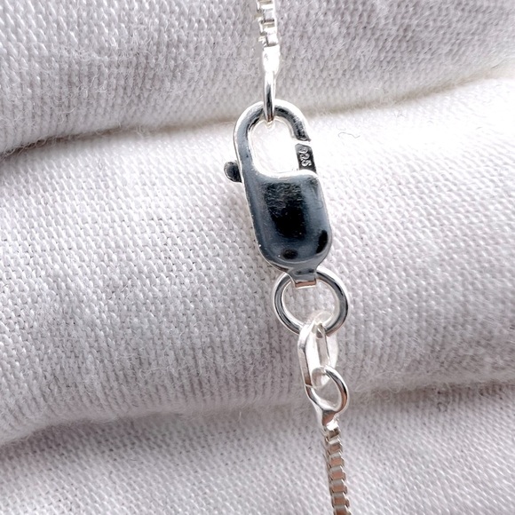 Genuine Peridot .925 Sterling Silver Necklace - Picture 11 of 12